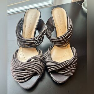 Ann Marino brown kitten heels